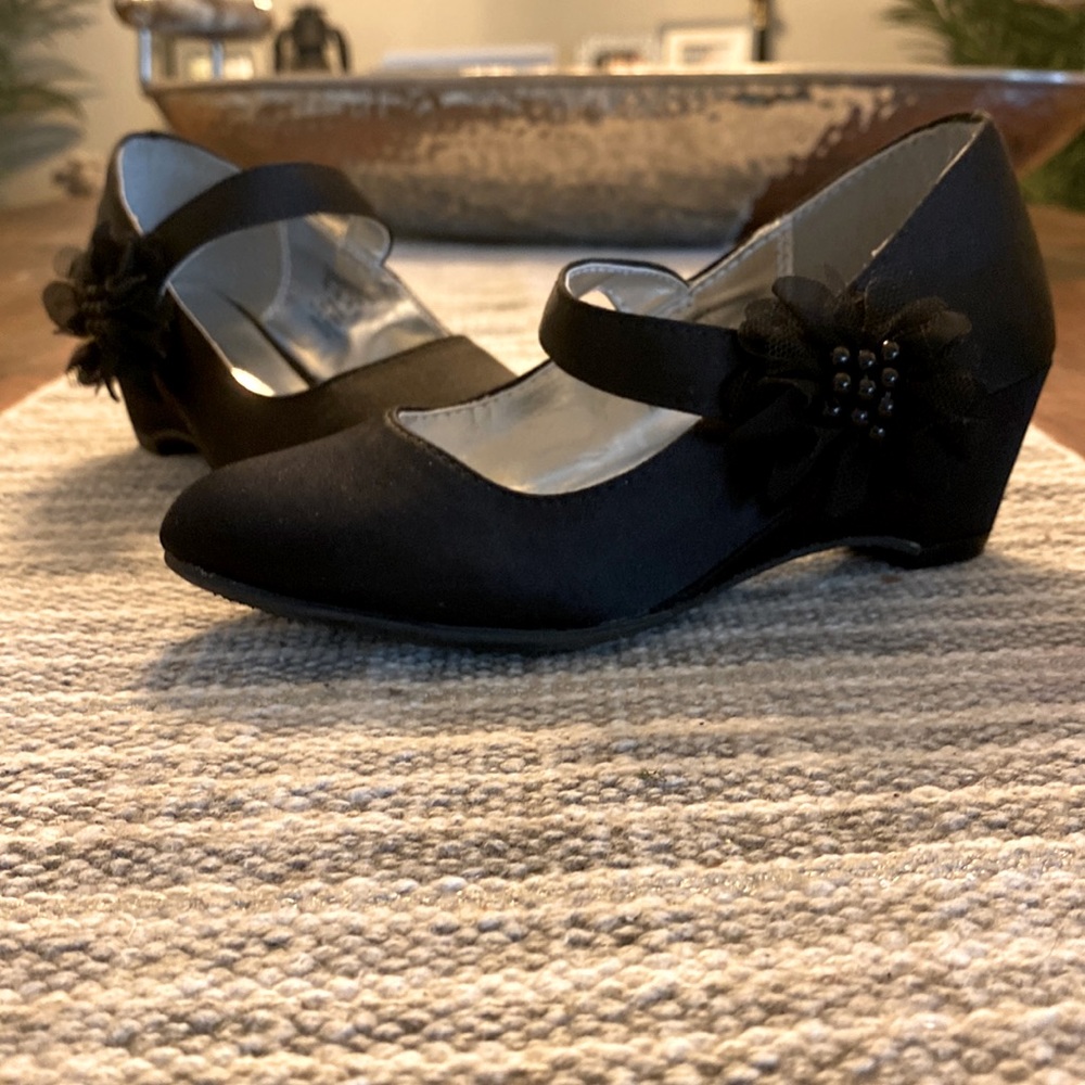 WonderKids Black Silk Wedding Flower Girl Shoes size 12